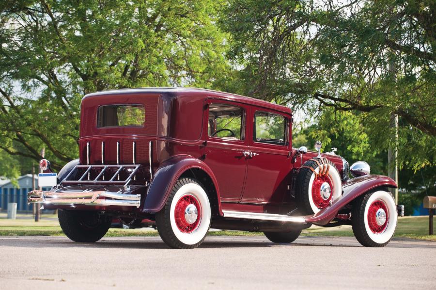  Chrysler CG Imperial Close-Coupled Sedan 1931 года  (фото 2 из 18)
